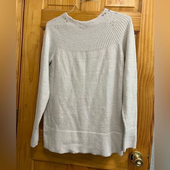 Gorgeous sparkly rhinestone & bead embellished Apt. 9 size L sweater - Picture 3 of 6